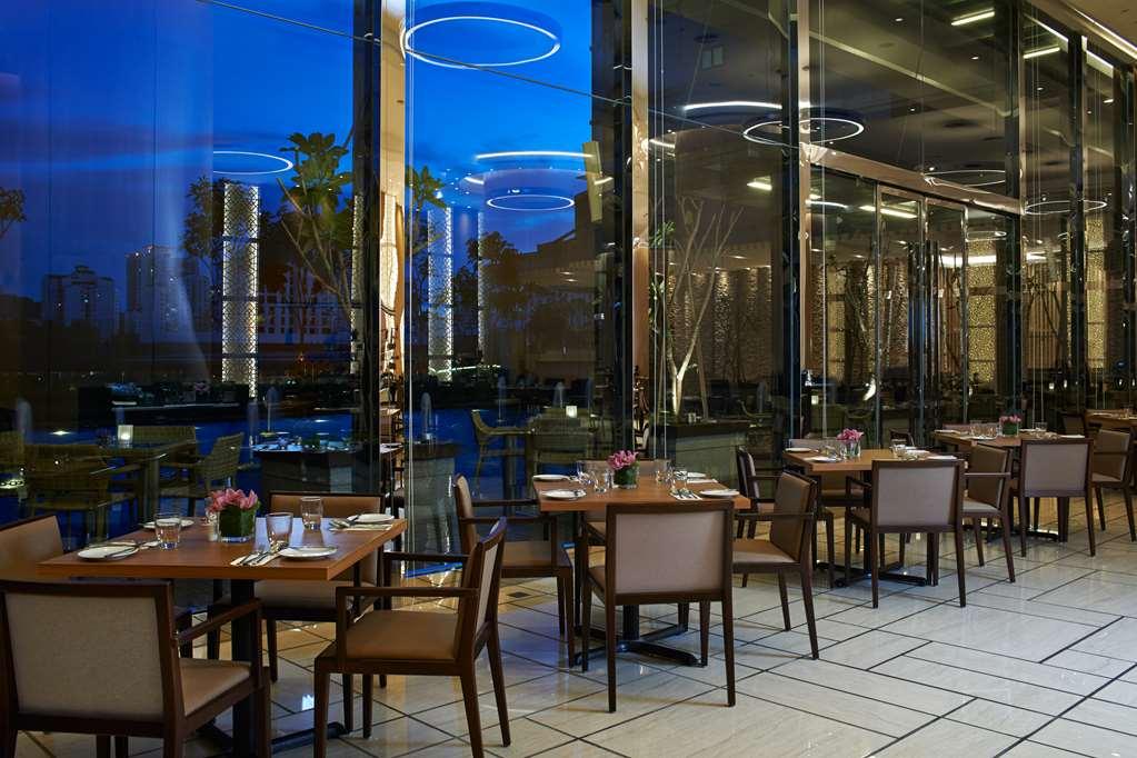 Ve Hotel & Residence Куала Лумпур Екстериор снимка