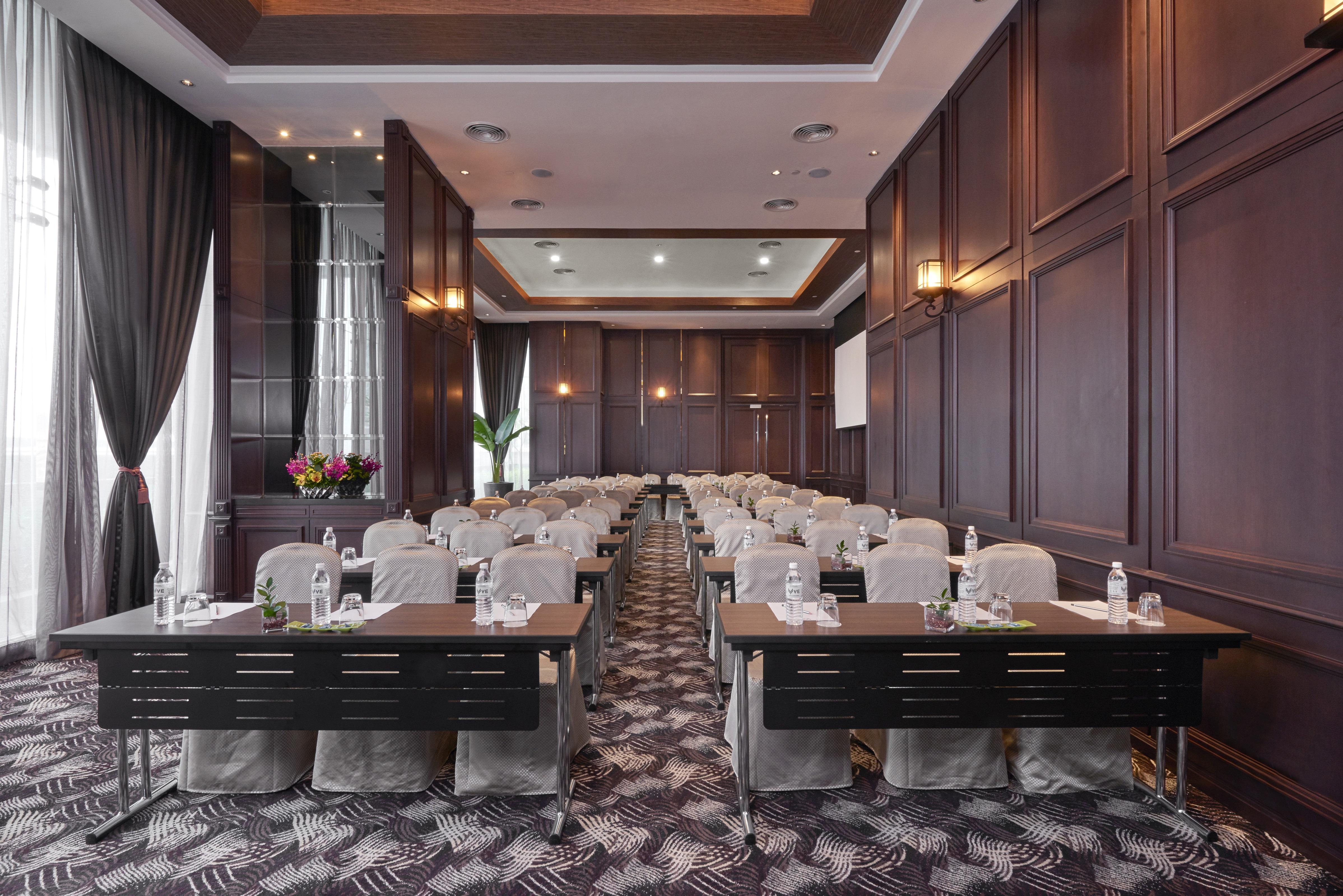 Ve Hotel & Residence Куала Лумпур Екстериор снимка